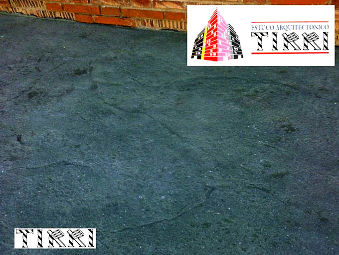 Ejemplo de suelo de hormigón impreso realizado por Estuco Arquitectónico Tirri.